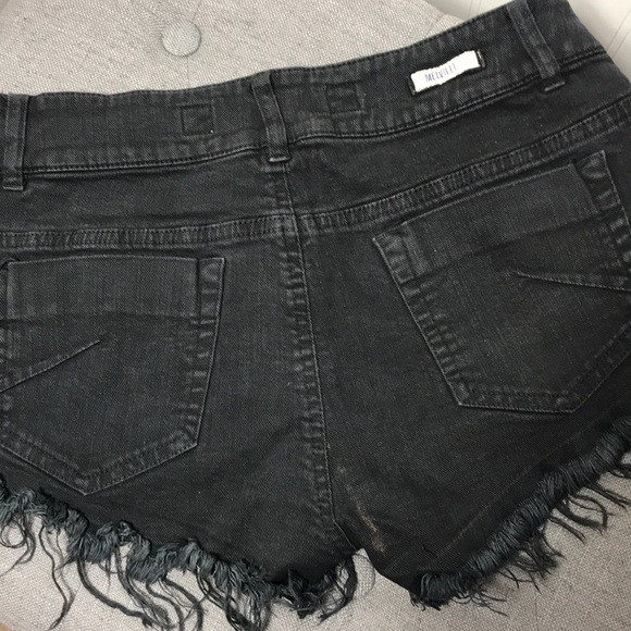 Brandy Melville Washed Black Jean Shorts - Picture 3 of 4